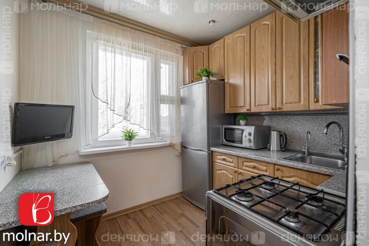 Продам 2-комнатную квартиру в Минске в Октябрьском р-не, Курасовщина, Ландера ул., 32