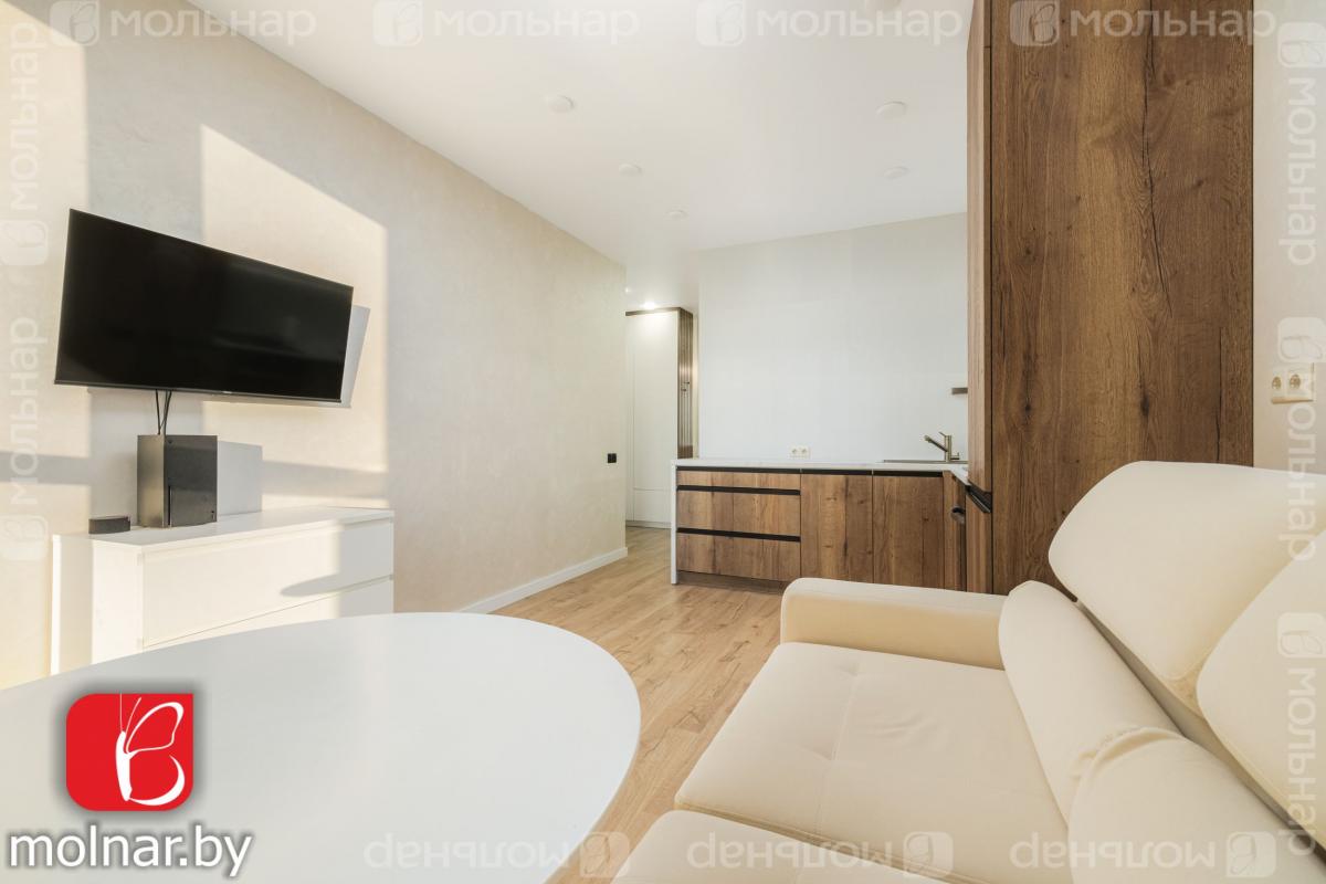 Продам 2-комнатную квартиру в Минске в Октябрьском р-не, Минск-Мир, Белградская ул., 8