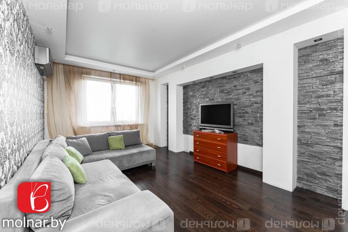 Продам 2-комнатную квартиру в Минске в Фрунзенском р-не, Каменная горка, Каменногорская ул., 32