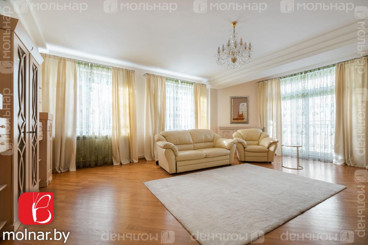 Продам 3-комнатную квартиру в Минске в Центральном р-не, Людамонт, Чехова ул., 3