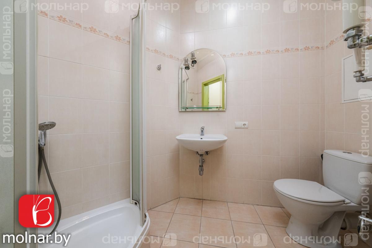 Продам 3-комнатную квартиру в Минске в Центральном р-не, Людамонт, Чехова ул., 3