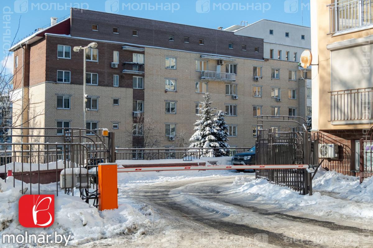 Продам 3-комнатную квартиру в Минске в Центральном р-не, Людамонт, Чехова ул., 3