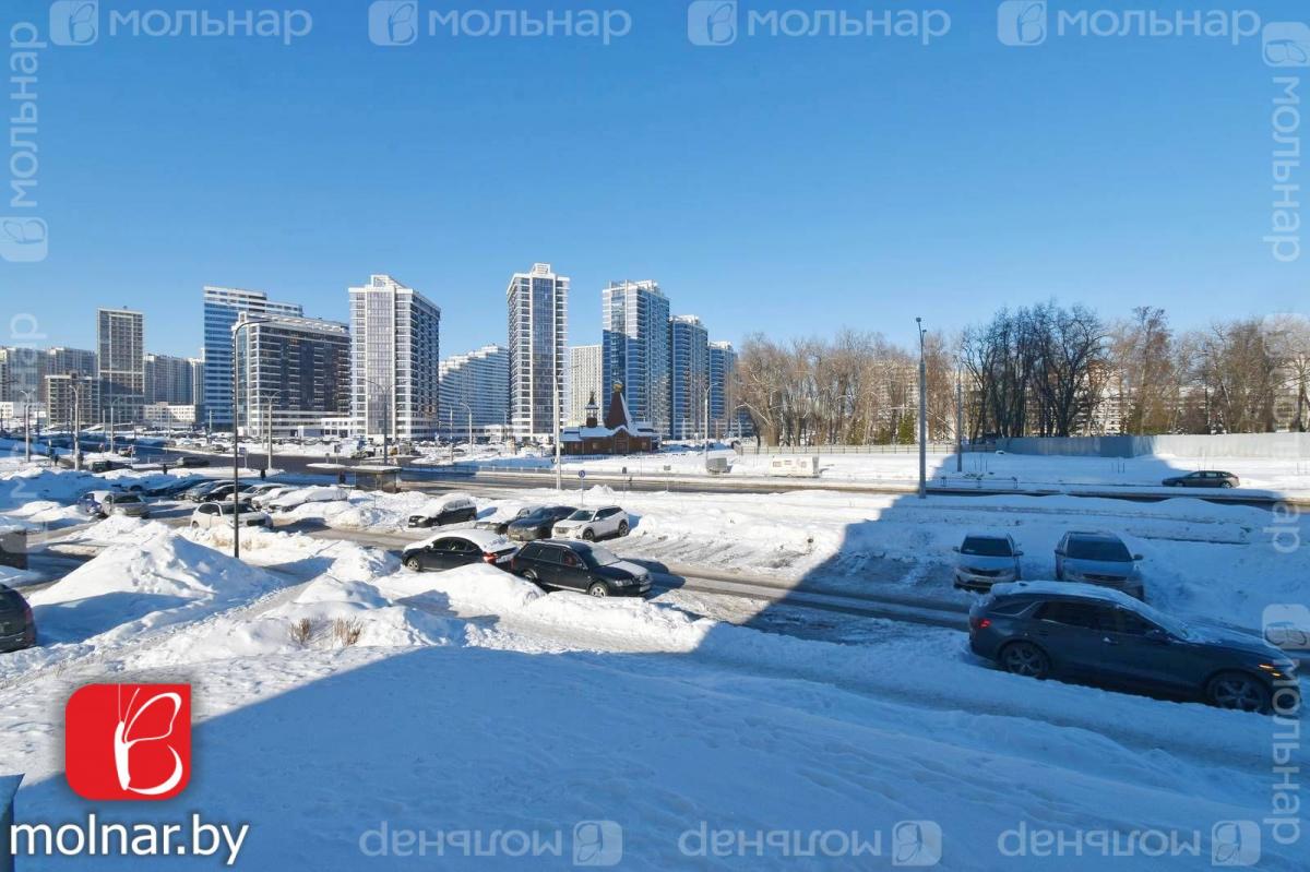 Продам 3-комнатную квартиру в Минске в Октябрьском р-не, Минск-Мир, Николы Теслы ул., 24