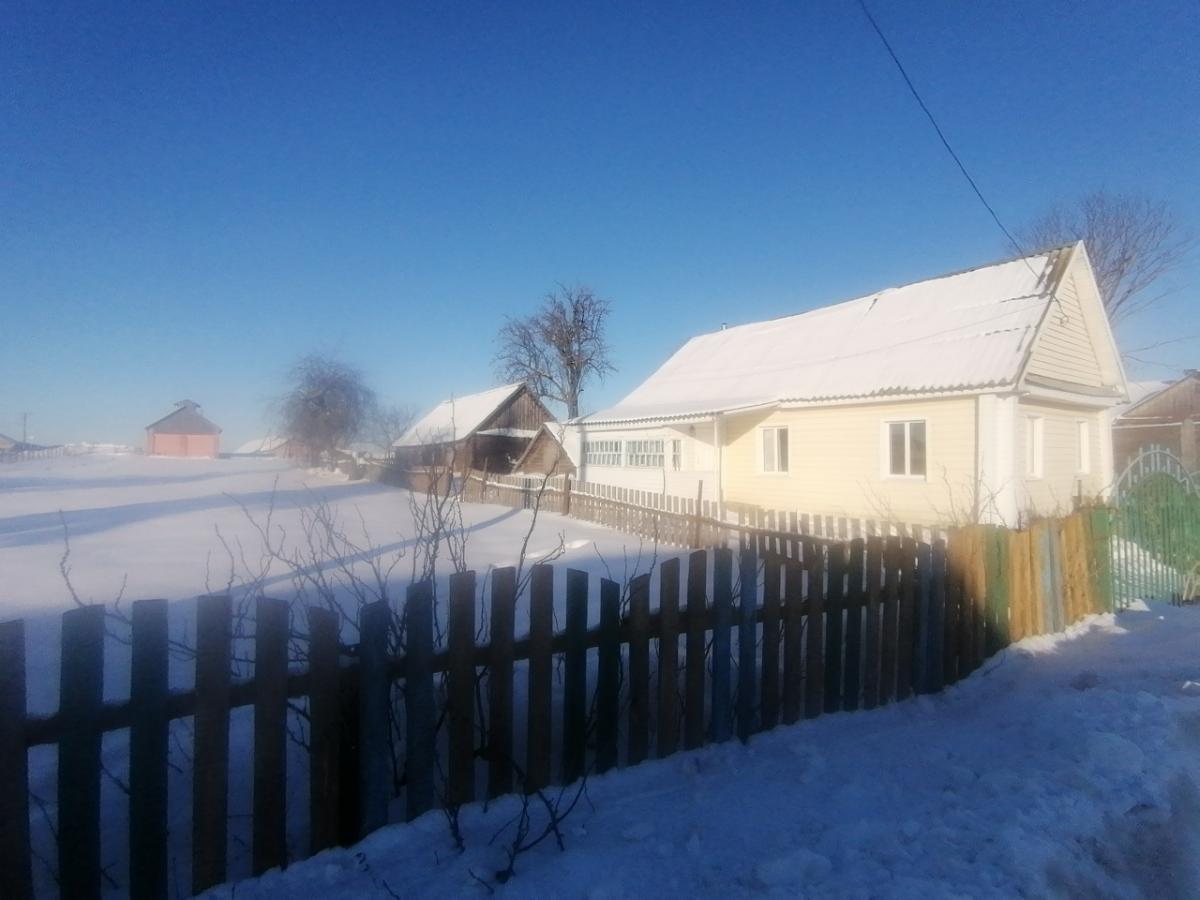 Продам дом в Столбцовском районе в Скоморошках