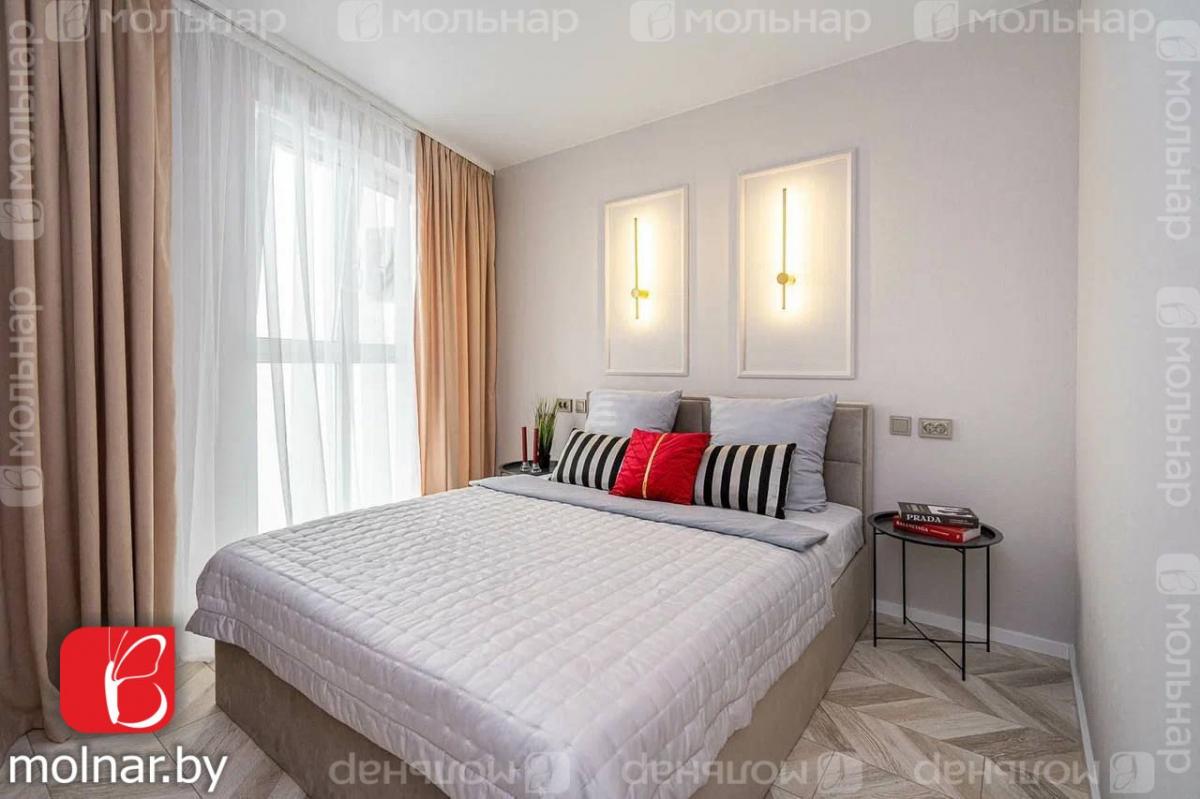 Продам 4-комнатную квартиру в Минске в Октябрьском р-не, 14