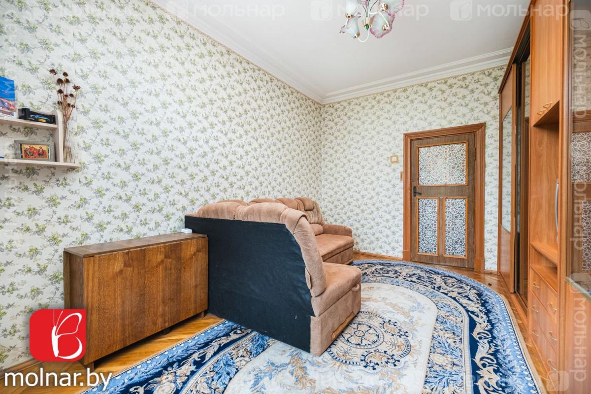 Продам 4-комнатную квартиру в Минске в Советском р-не, 46/0