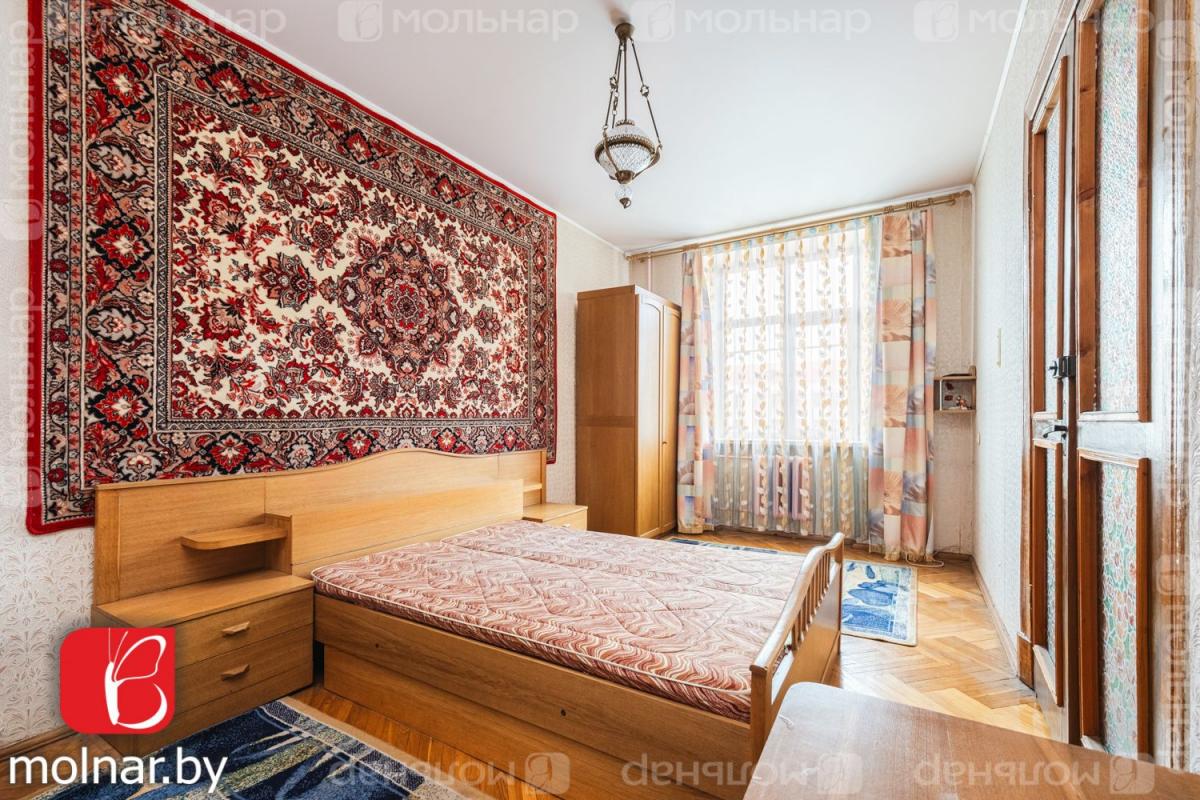 Продам 4-комнатную квартиру в Минске в Советском р-не, 46/0