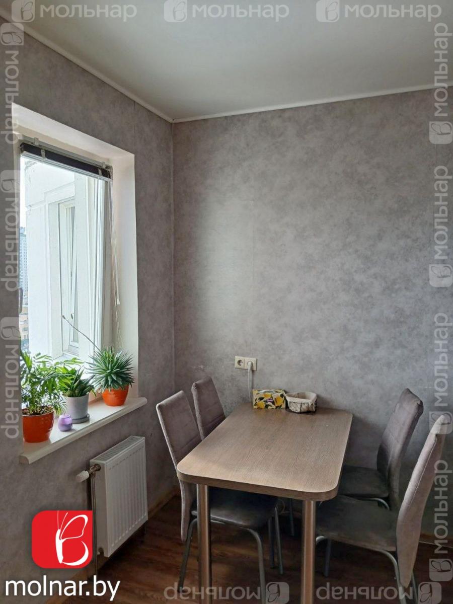 Продам 2-комнатную квартиру в Минске в Фрунзенском р-не, Каменная горка, Налибокская ул., 17