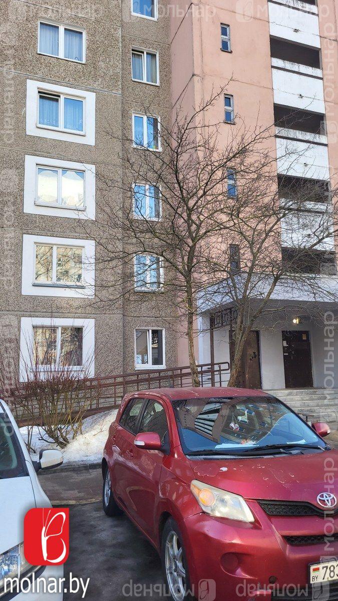 Продам 3-комнатную квартиру в Минске в Московском р-не, Малиновка, Космонавтов ул., 46