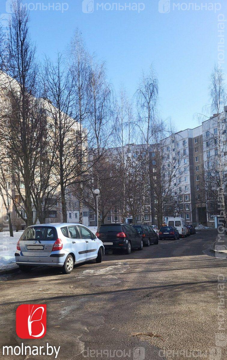 Продам 3-комнатную квартиру в Минске в Московском р-не, Малиновка, Космонавтов ул., 46