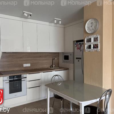 Продам 3-комнатную квартиру  Минск, Чюрлёниса ул., 8, Московский р-н, Студенческая Деревня