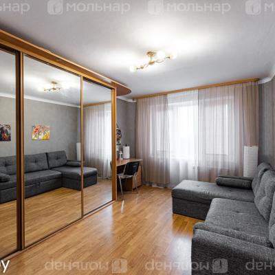 Продам 4-комнатную квартиру  Минск, Фрунзенский р-н