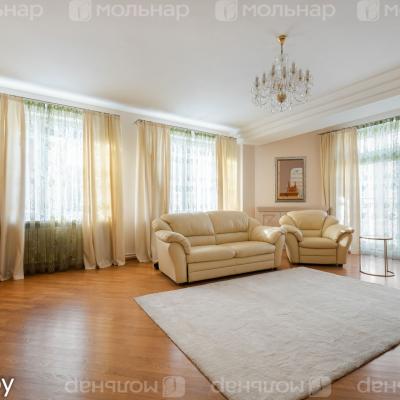 Продам 3-комнатную квартиру  Минск, Чехова ул., 3, Центральный р-н, Людамонт